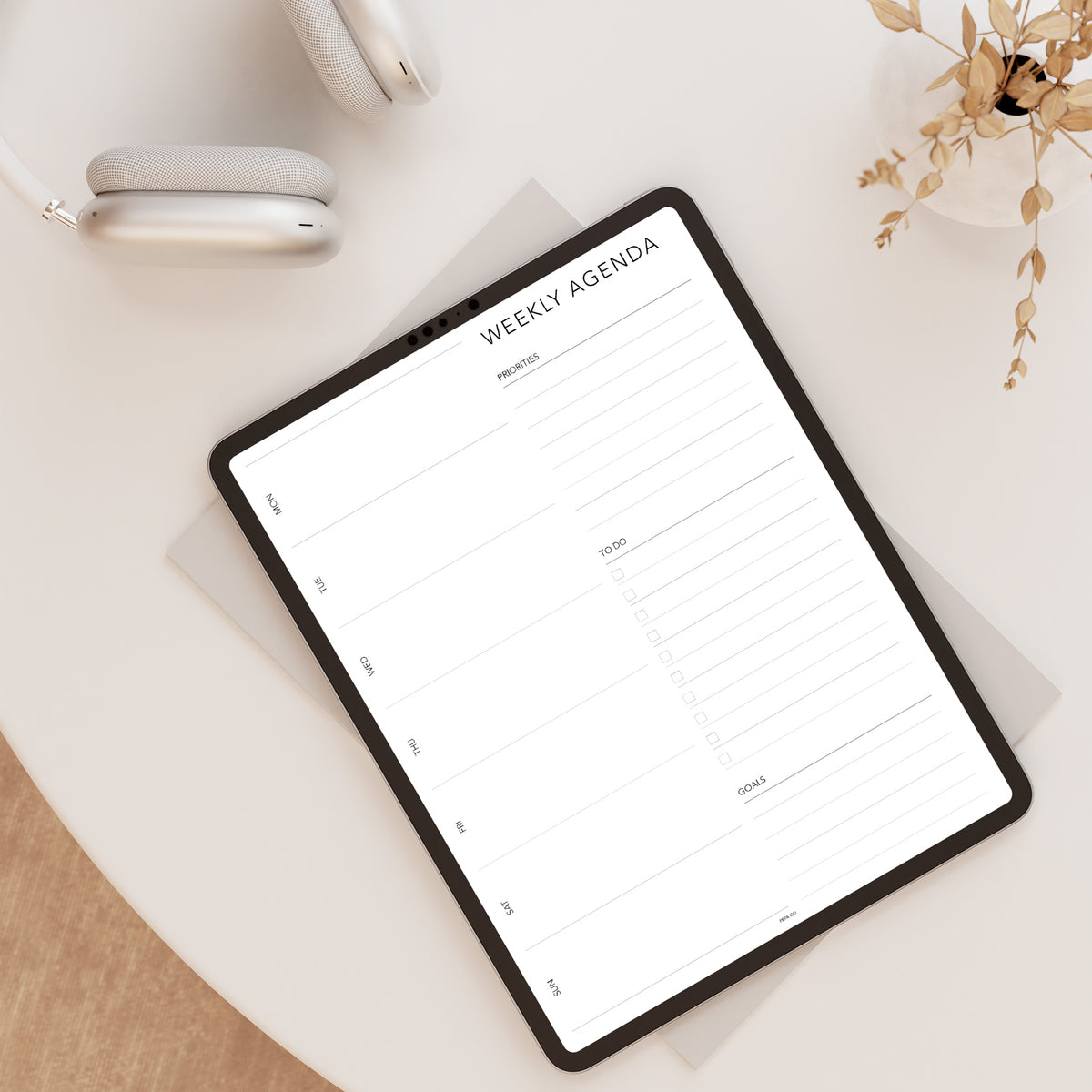 Weekly Agenda Digital Planner Page | Pepa Co Planners